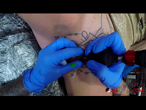 ❤️ Sully Savage, o bunăciune extrem de tatuată, și-a făcut un tatuaj pe clitorisul ei ☑ at ro.assay-define-smartlink.ru ❤